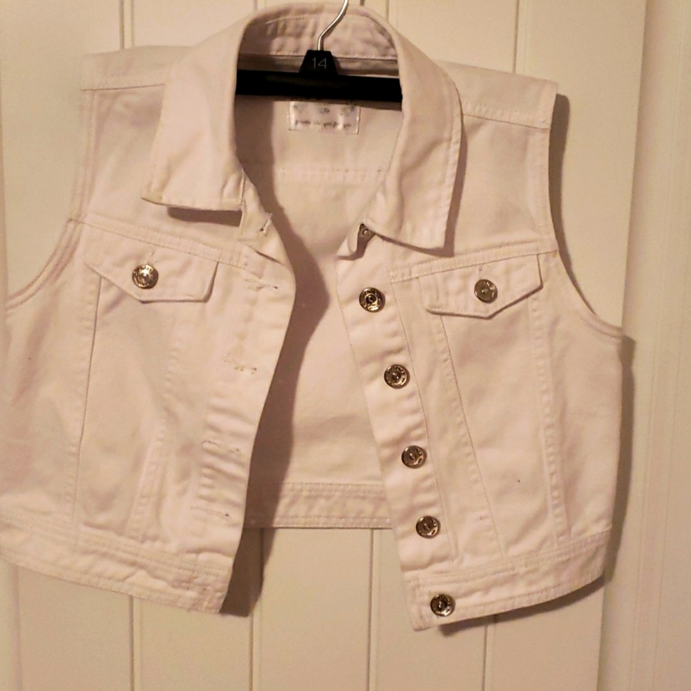 White vest